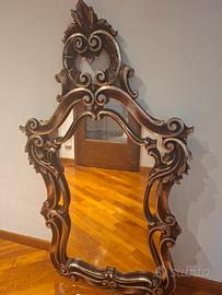 specchio con cornice anticata