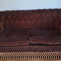 divano chesterfield velluto marrone