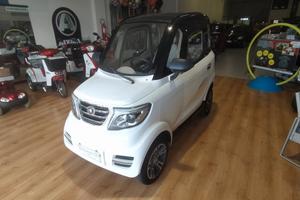 SGOMMINA CLASSIC - QUADRICICLO ELETTRICO PER ANZIA