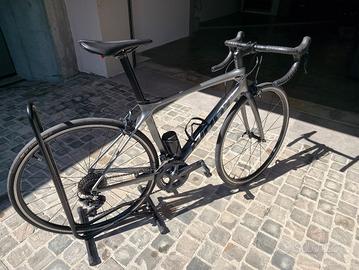 Bici da corsa Giant carbonio
