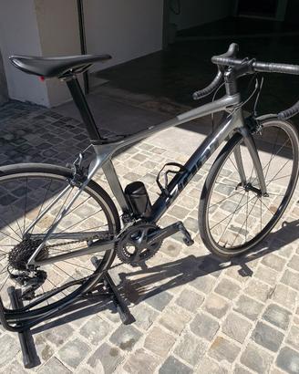 Bici da corsa Giant carbonio