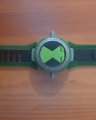 Omnitrix Ben 10 Ultramatrix.