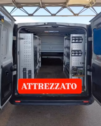 RENAULT TRAFIC 2.0dci ATTREZZATO