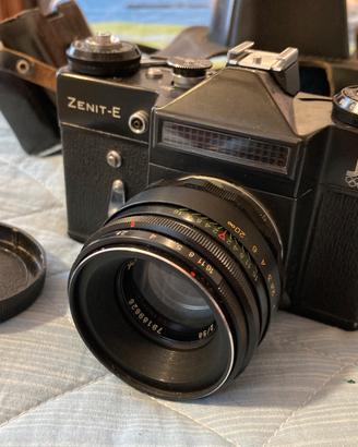 Zenith E macchina fotografica