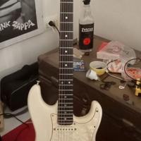 Chitarra elettrica di liuteria modello Strato