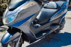 Scooter Yamaha 400 Majesty, 24.000 km  percorsi