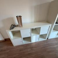 Mobile IKEA bianco a 8 vani (149×79×39 cm)