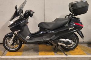 Piaggio X8 400