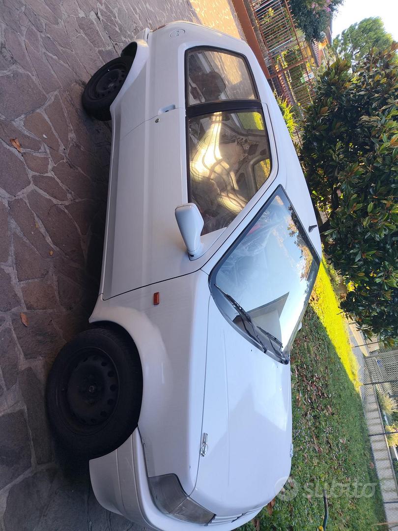Peugeot 106 1994 photo 3