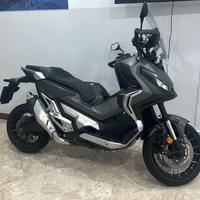 Xadv 750