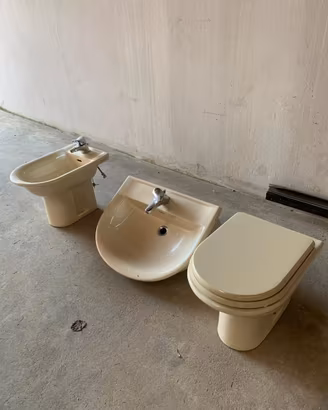 Pozzi Ginori Tinta Champagne – WC + bidet + lavabo
