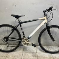 Mtb SUPERBIKE 26” cambio Shimano 18 velocita