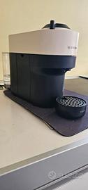 Macchina del caffè Nespresso Vertuo