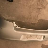 Paraurti post yaris dal 2005 al 2011