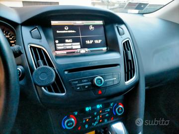 FORD Focus 2ª serie - 2015