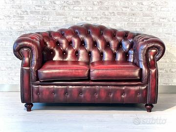Divano Chesterfield inglese vintage in pelle