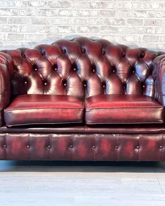 Divano Chesterfield inglese vintage in pelle