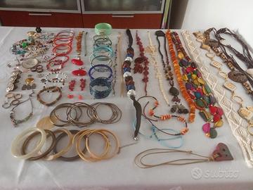 Lotto di bigiotteria 