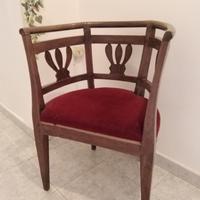 Antica poltrona a pozzetto