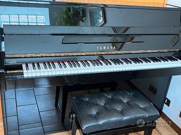 Pianoforte Yamaha C110A