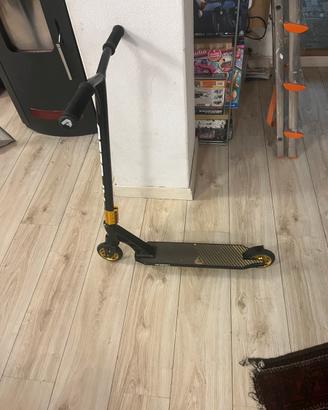 Monopattino freestyle apollo