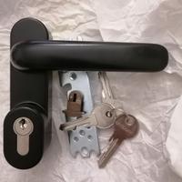 GRUPPO MANIGLIA E CILINDRO "VERSIONE CONDOMINIO"