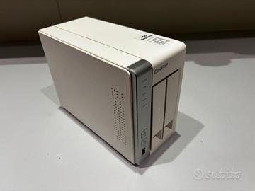 NAS Qnap ts231p - 3 TB x 2