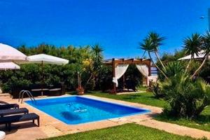 Villa sul mare con piscina torre specchia salento