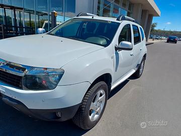 Dacia Duster 1.5 dCi 110CV 4x4 Laureate Anno 2011