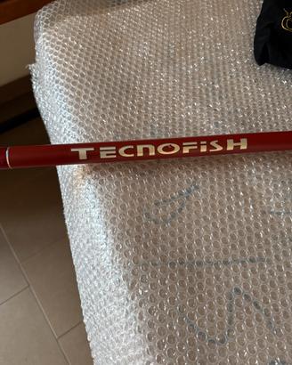 Canna da pesca da lancio con mulinello