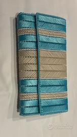 Borsa formato Pochette fatta mano turchese-avorio