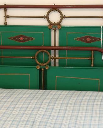 Letto in ferro stile Liberty