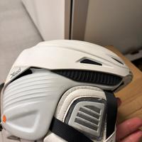 Casco Atomic 51-55 cm