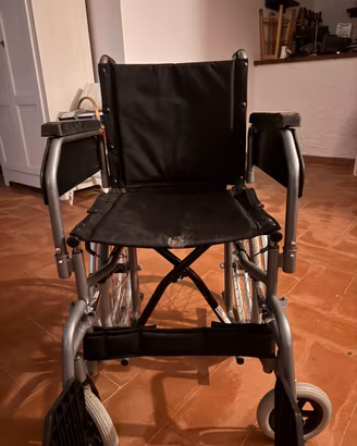 Carrozzina per invalidi