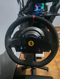 postazione guida trustmaster gt300rs Ferrari 