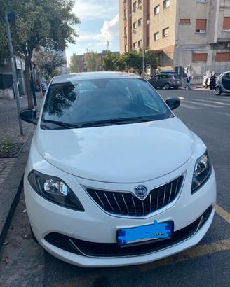 Lancia Ypsilon 1.0 Hybrid Silver 70 CV – 2022 – 62