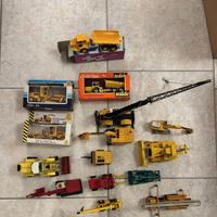 Modelli trattori e macchine movimento terra