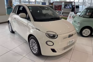 FIAT 500 Action Berlina (Autonomia 190KM) - P...