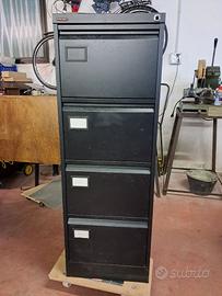 Schedario 4 cassetti cartelle sospese