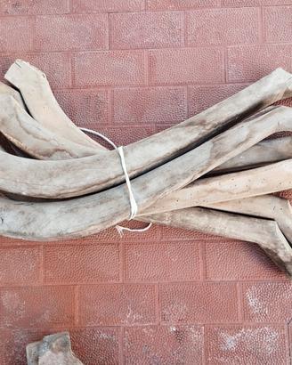 Gambe in legno per tavoli 