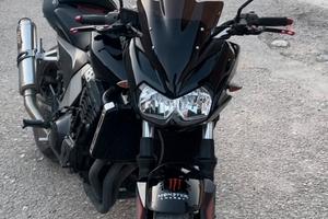 Kawasaki Z750 super accessoriata