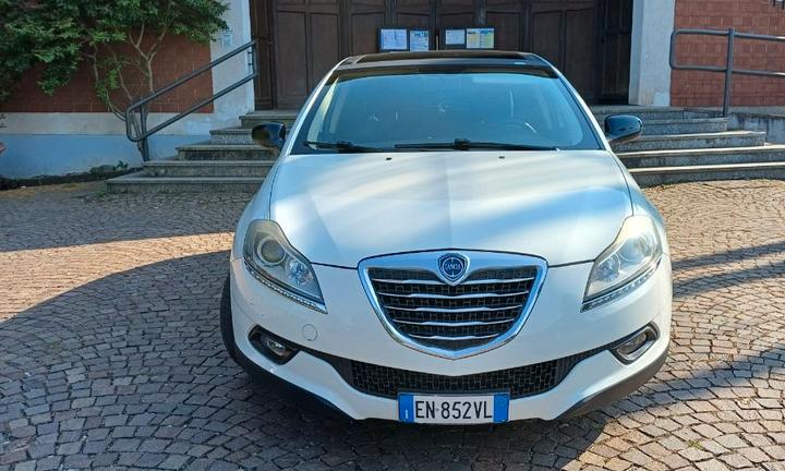 Lancia delta 1.4 t-jet GPL