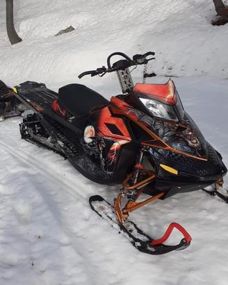 Ski-Doo Summit 800 Rev XP anno 2011 163"