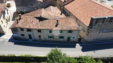 3 LOCALI A MEZZANE DI SOTTO