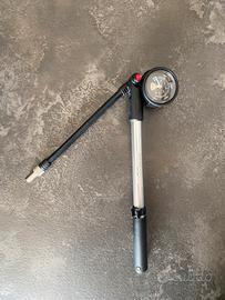 Pompetta ammortizzatori