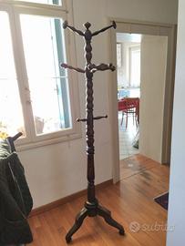 Attaccapanni dell'Ottocento