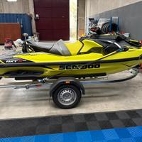 Moto h2O