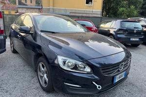 VOLVO S60 2.0 120CV MOTORE ROTTO NON PARTE