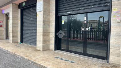 NEGOZIO A FONTE NUOVA