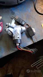 Disponibile pezzi usati vito 638